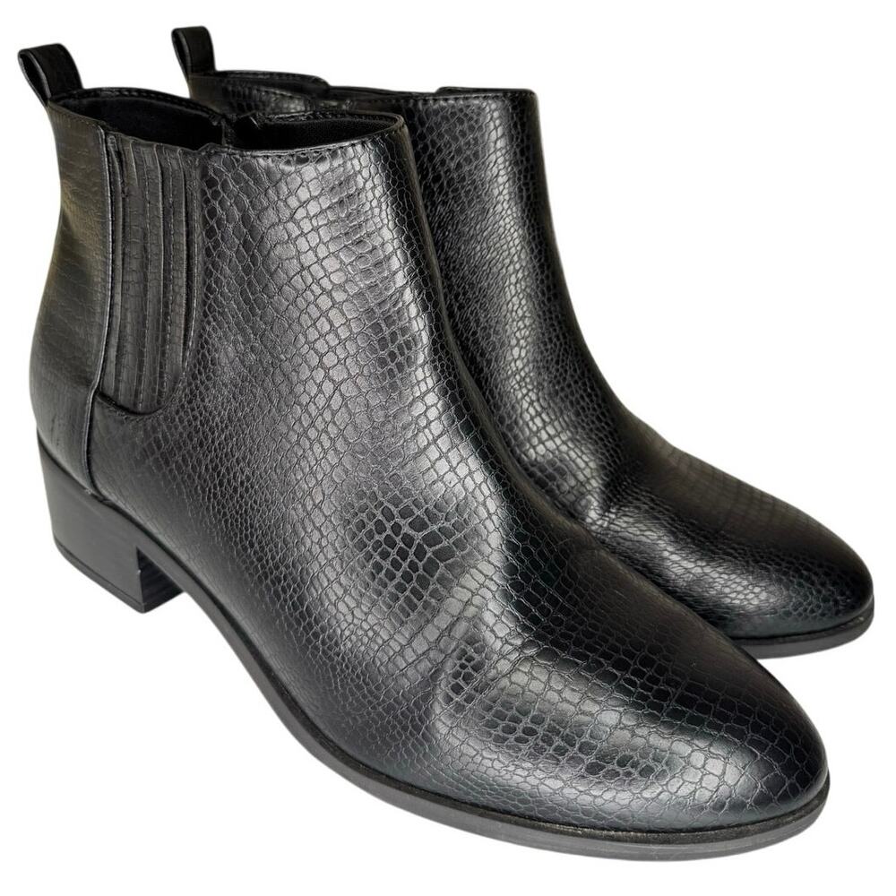 Old Navy Black Faux Snakeskin Ankle Booties Chelsea Style Block Heel Size 9